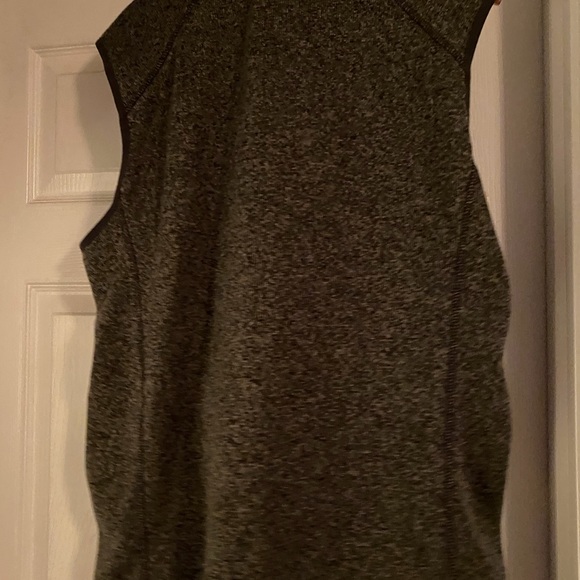 Men’s Eddie Bauer large knit vest - Picture 2 of 2